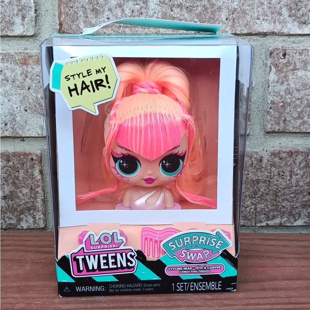 L.O.L. Surprise! Tweens Doll with Vibrant Pink Hair